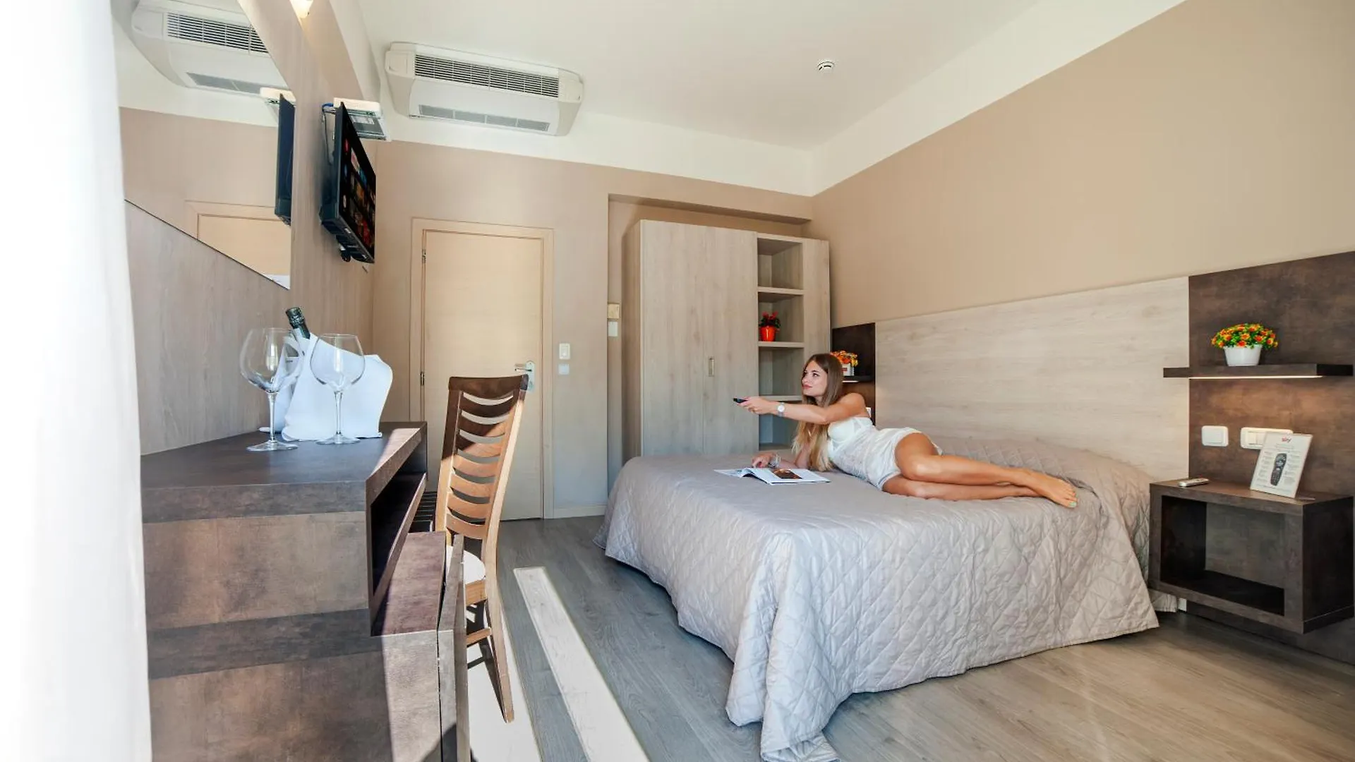 Hotel Nuovo Belvedere Rimini 3*,  Italien